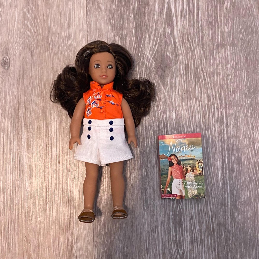 Nanea mini American girl doll + mini book